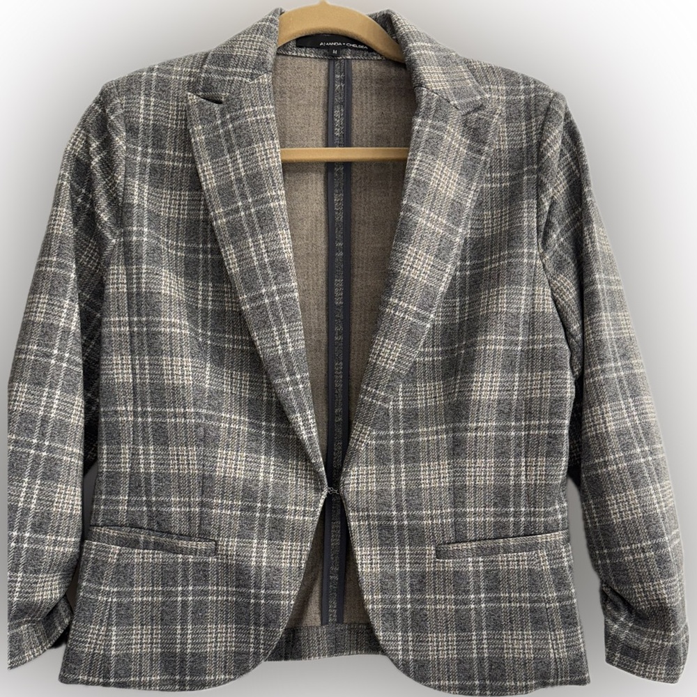 Amanda & Chelsea Plaid Blazer, Size Medium